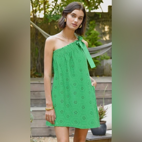 NWT Tropical One-Shoulder Bow Eyelet Dress Green Mini Dress - Picture 1 of 3